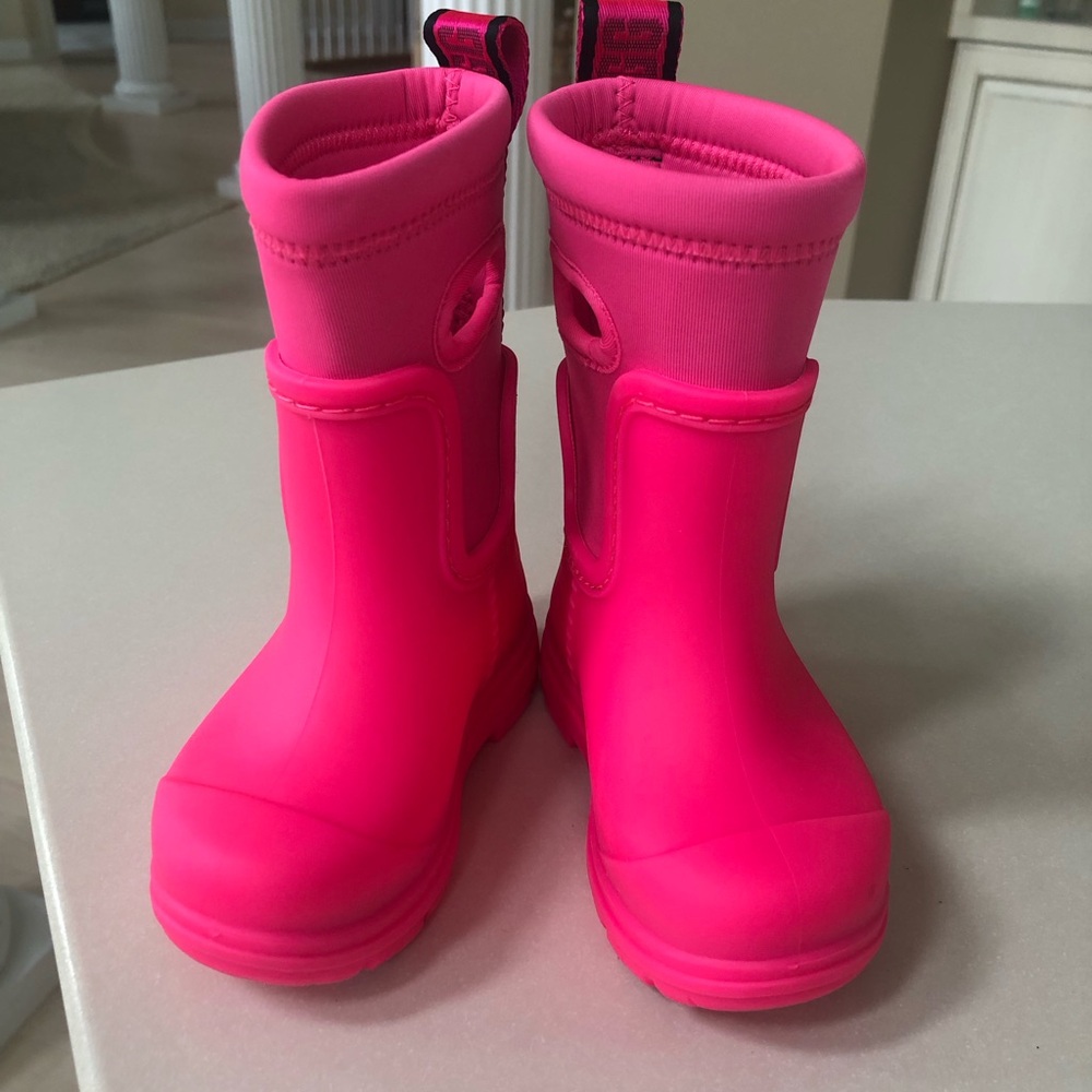 Ugg kids boots